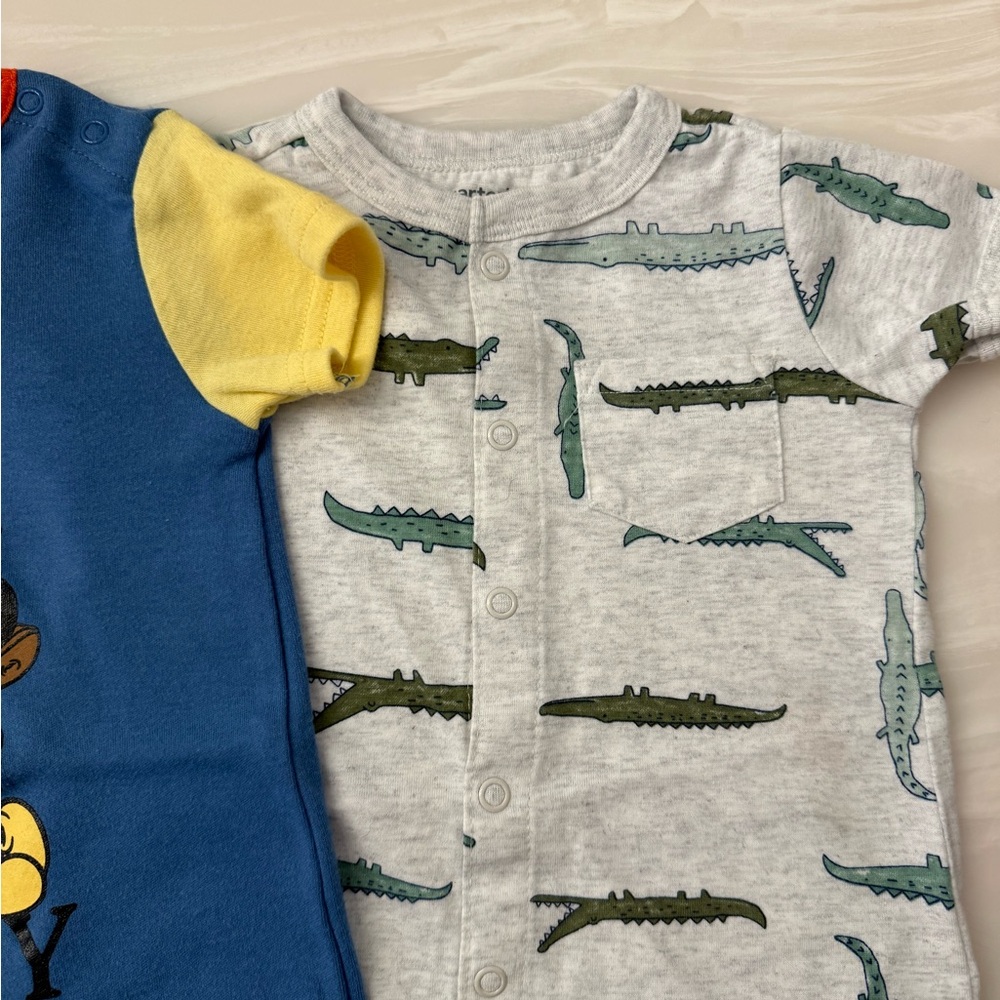 Two Baby Rompers bodysuits 12M - Picture 2 of 8